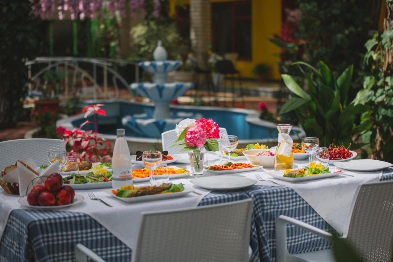Hotel Mali I Robit Golem (Tirana)